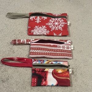 Holiday Red Patterned Clutch Set